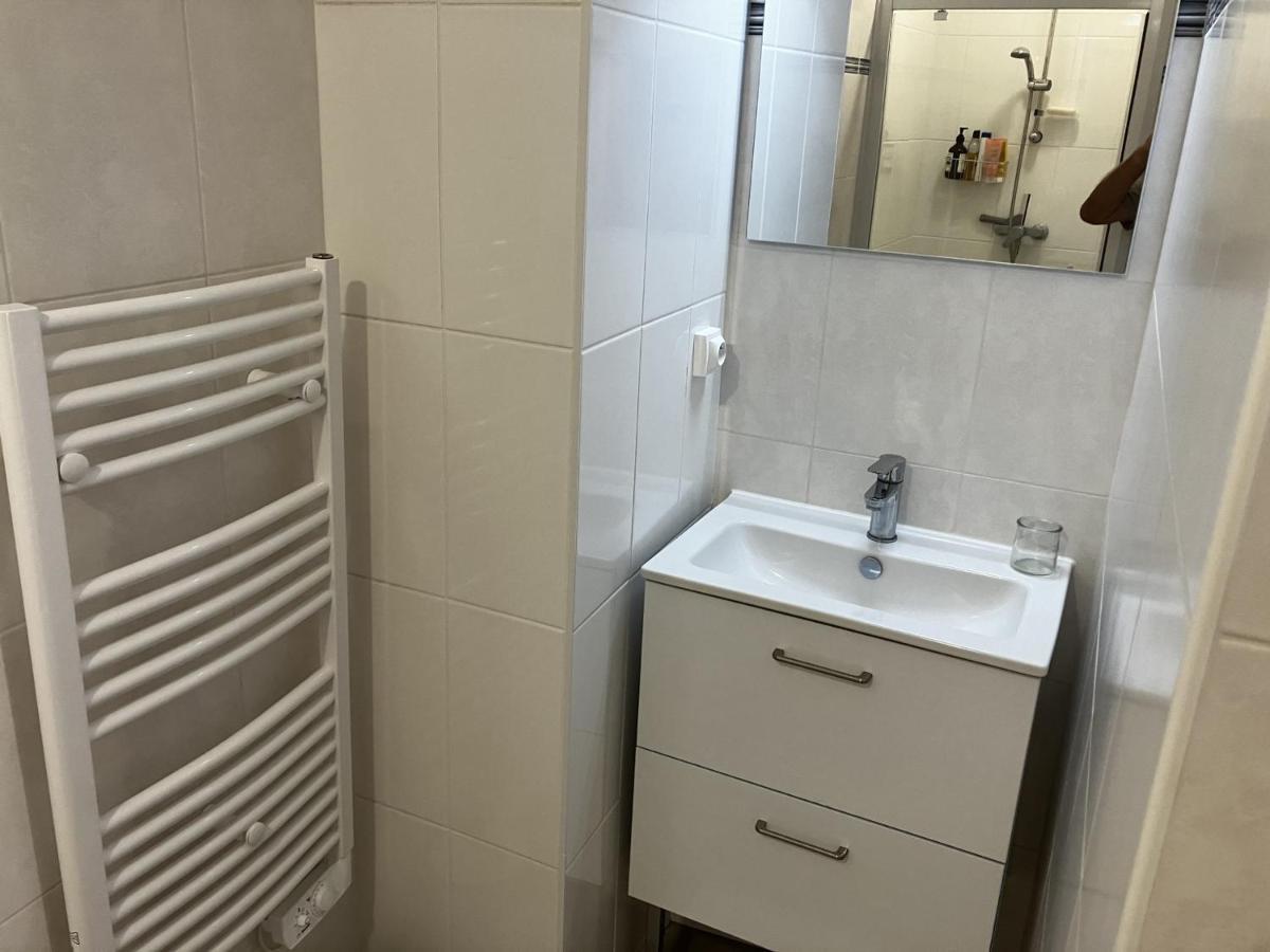 T3 En Centre D'Arcachon, 2 Min Plage, 5 Min Gare, Balcon, Parking Securise, Wifi, Menage Inclus - Fr-1-374-193 Zewnętrze zdjęcie